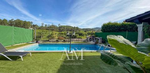Chalet adosado en Urbanización Brisa Canedo s/n