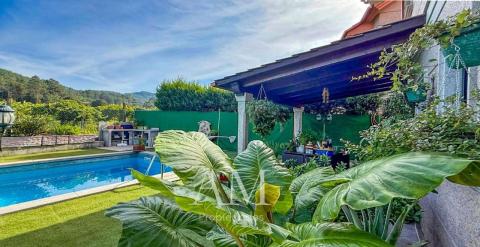 Chalet adosado en Urbanización Brisa Canedo s/n