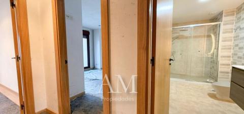 Chalet pareado en calle Arnela s/n