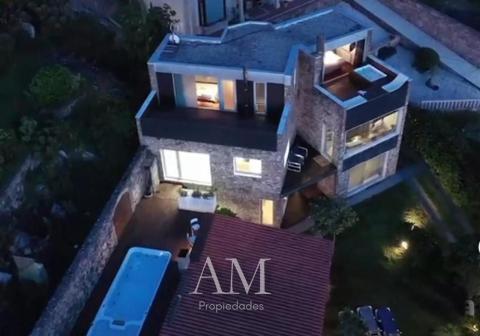 Casa independiente en calle Baixada á Praia