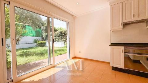 Chalet adosado en calle da Zapateira
