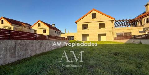 Casa independiente en calle Cruceiro, 25