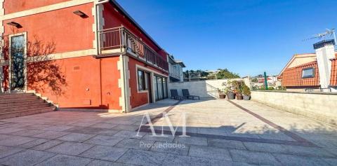 Chalet pareado en calle Tomás Mirambell