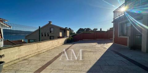Chalet pareado en calle Tomás Mirambell