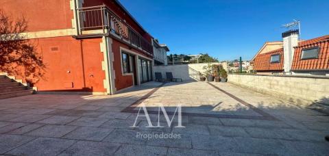 Chalet pareado en calle Tomás Mirambell