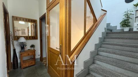 CASA EN EL CENTRO DE BAIONA CON TERRAZA