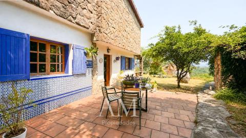 CHALET CON VISTAS AL VALLE MIÑOR CON PARCELA DE 1765 M2