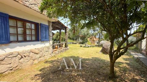 CHALET CON VISTAS AL VALLE MIÑOR CON PARCELA DE 1765 M2