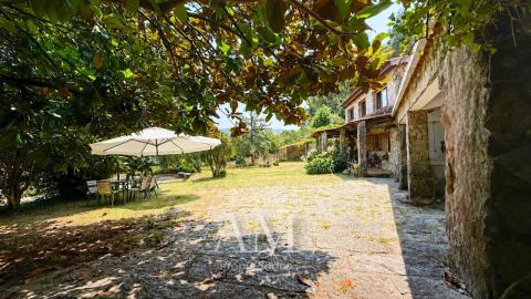 CHALET CON VISTAS AL VALLE MIÑOR CON PARCELA DE 1765 M2