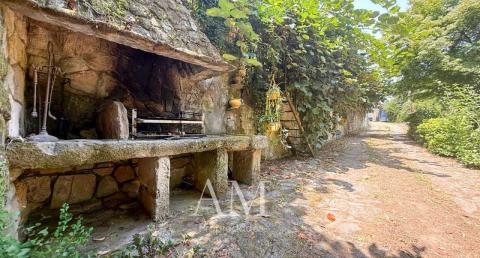 CHALET CON VISTAS AL VALLE MIÑOR CON PARCELA DE 1765 M2