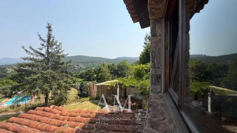 CHALET CON VISTAS AL VALLE MIÑOR CON PARCELA DE 1765 M2