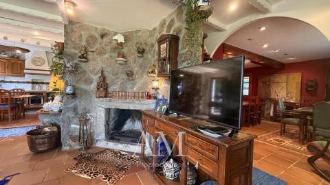 CHALET CON VISTAS AL VALLE MIÑOR CON PARCELA DE 1765 M2