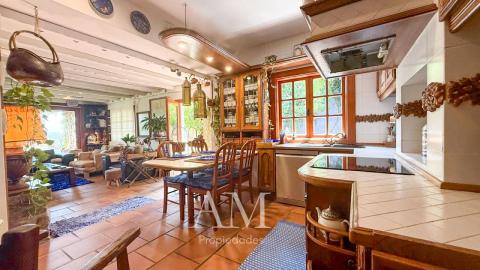 CHALET CON VISTAS AL VALLE MIÑOR CON PARCELA DE 1765 M2