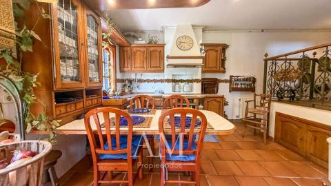 CHALET CON VISTAS AL VALLE MIÑOR CON PARCELA DE 1765 M2