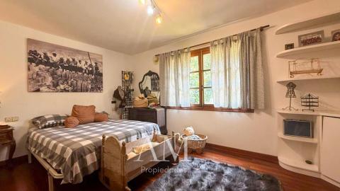 CHALET CON VISTAS AL VALLE MIÑOR CON PARCELA DE 1765 M2