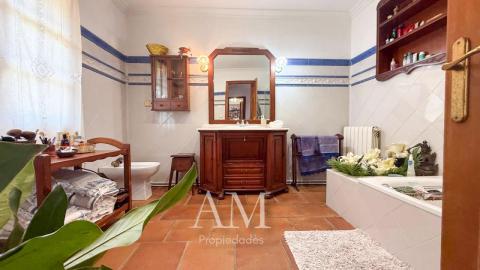 CHALET CON VISTAS AL VALLE MIÑOR CON PARCELA DE 1765 M2