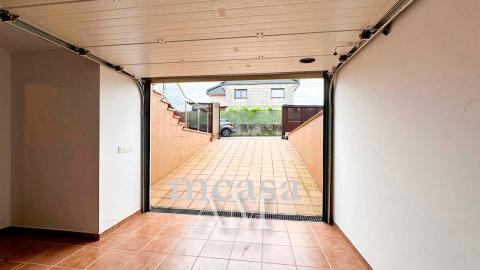 CHALET A PIE DE PLAYA EN HIO, TERRAZA CON VISTAS PANORAMICAS Y JARDIN, AEROTERMIA Y SUELO RADIANTE