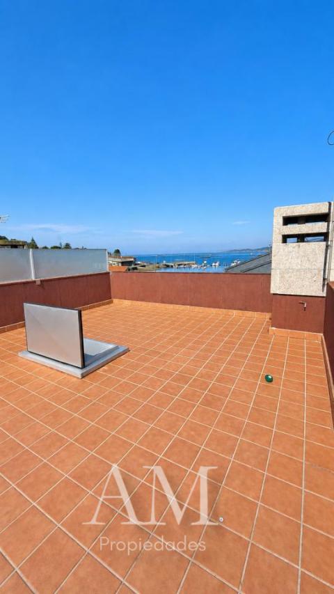 CHALET A PIE DE PLAYA EN HIO, TERRAZA CON VISTAS PANORAMICAS Y JARDIN, AEROTERMIA Y SUELO RADIANTE