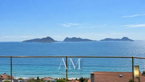 CHALET MUY EXCLUSIVO CON ESPECTACULARES VISTAS AL MAR, LAS PLAYAS Y LAS ISLAS CIES.CALIDAD Y PRIVACIDAD.