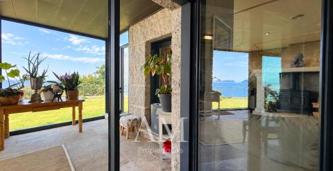 CHALET MUY EXCLUSIVO CON ESPECTACULARES VISTAS AL MAR, LAS PLAYAS Y LAS ISLAS CIES.CALIDAD Y PRIVACIDAD.
