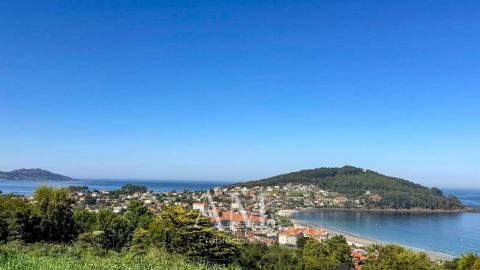 CHALET MUY EXCLUSIVO CON ESPECTACULARES VISTAS AL MAR, LAS PLAYAS Y LAS ISLAS CIES.CALIDAD Y PRIVACIDAD.