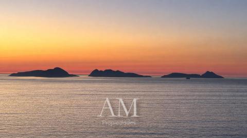 CHALET MUY EXCLUSIVO CON ESPECTACULARES VISTAS AL MAR, LAS PLAYAS Y LAS ISLAS CIES.CALIDAD Y PRIVACIDAD.