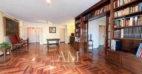 Piso en calle de Pi y Margall interior