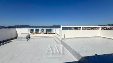DUPLEX CON ESPECTACULARES VISTAS PANORAMICAS 360º AL MAR Y A LA CIUDAD. REFORMADO. TERRAZA DE MAS DE 100 M2