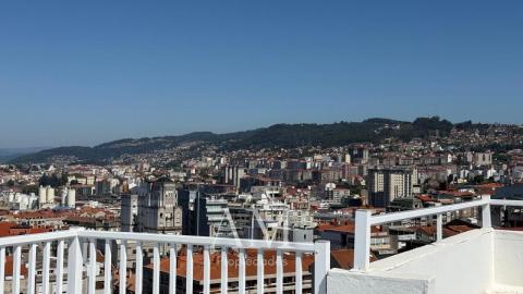 DUPLEX CON ESPECTACULARES VISTAS PANORAMICAS 360º AL MAR Y A LA CIUDAD. REFORMADO. TERRAZA DE MAS DE 100 M2