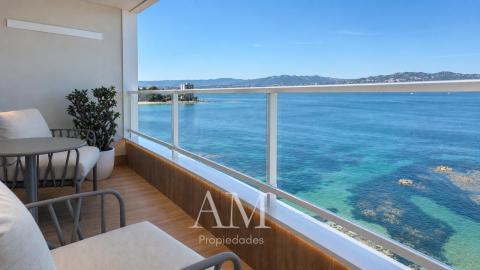 PISO ULTIMA PLANTA. VISTAS PANORAMICAS A LAS PLAYAS Y A LAS ISLAS CIES. A PIE DE PLAYA. REFORMADO INTEGRAMENTE. ATARDECERES UNICOS Y ESPECTACULARES